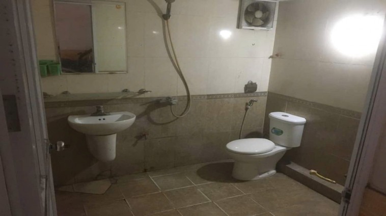 Cho Thuê căn hộ tập thể ngõ Giải Phóng, Hoàng Mai, 90m2 -1T - Giá 10.5 tr